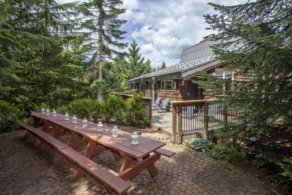 Ubc Whistler Lodge วิสต์เลอร์ ภายนอก รูปภาพ