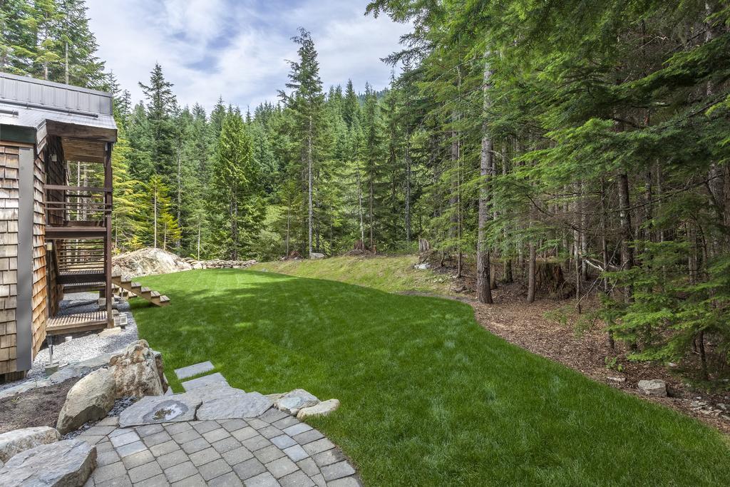 Ubc Whistler Lodge วิสต์เลอร์ ภายนอก รูปภาพ