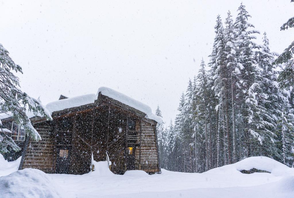 Ubc Whistler Lodge วิสต์เลอร์ ภายนอก รูปภาพ