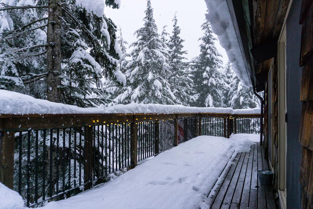 Ubc Whistler Lodge วิสต์เลอร์ ภายนอก รูปภาพ