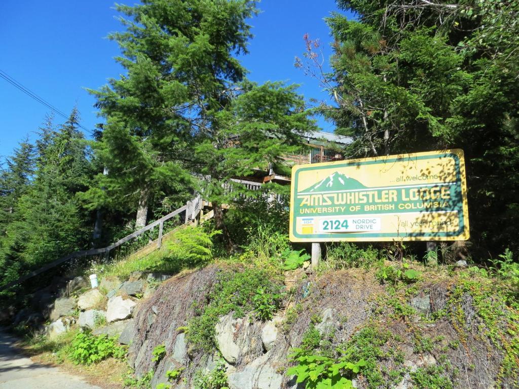Ubc Whistler Lodge วิสต์เลอร์ ภายนอก รูปภาพ